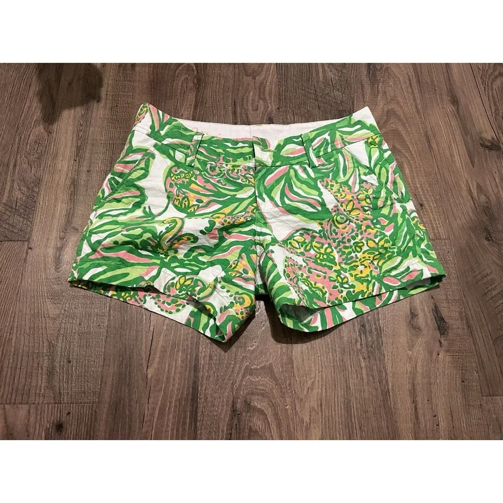 Lilly Pulitzer Callahan Shorts in the vibrant “Seeing Pink Elephants” -size 2